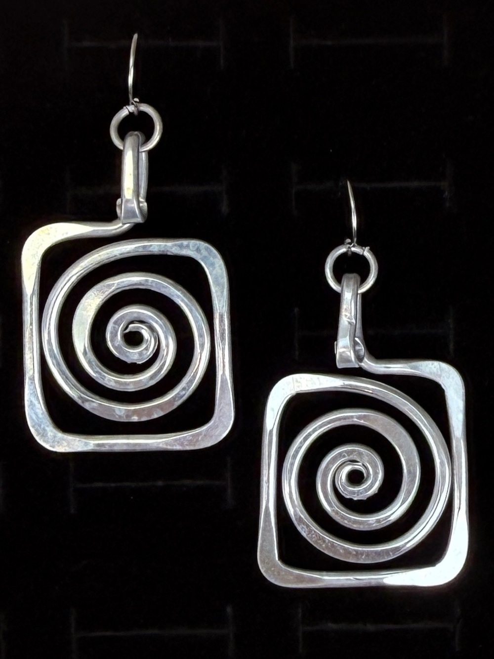 Vintage Silver Tone Square Spiral Dangle Pierced Earrings Geometric Statement